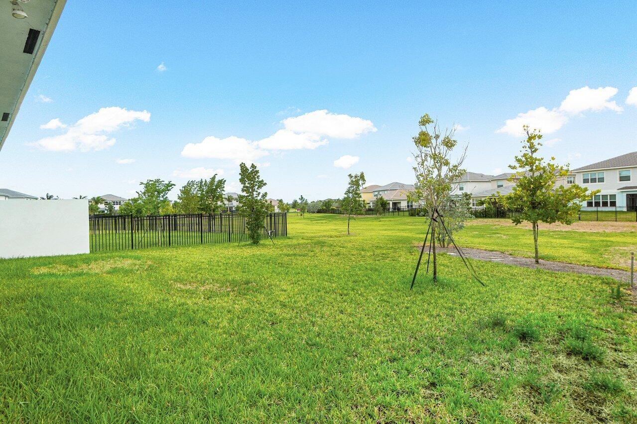 ARDEN PUD POD G SOUTH - Residential Lease