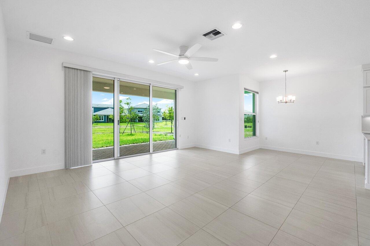 ARDEN PUD POD G SOUTH - Residential Lease