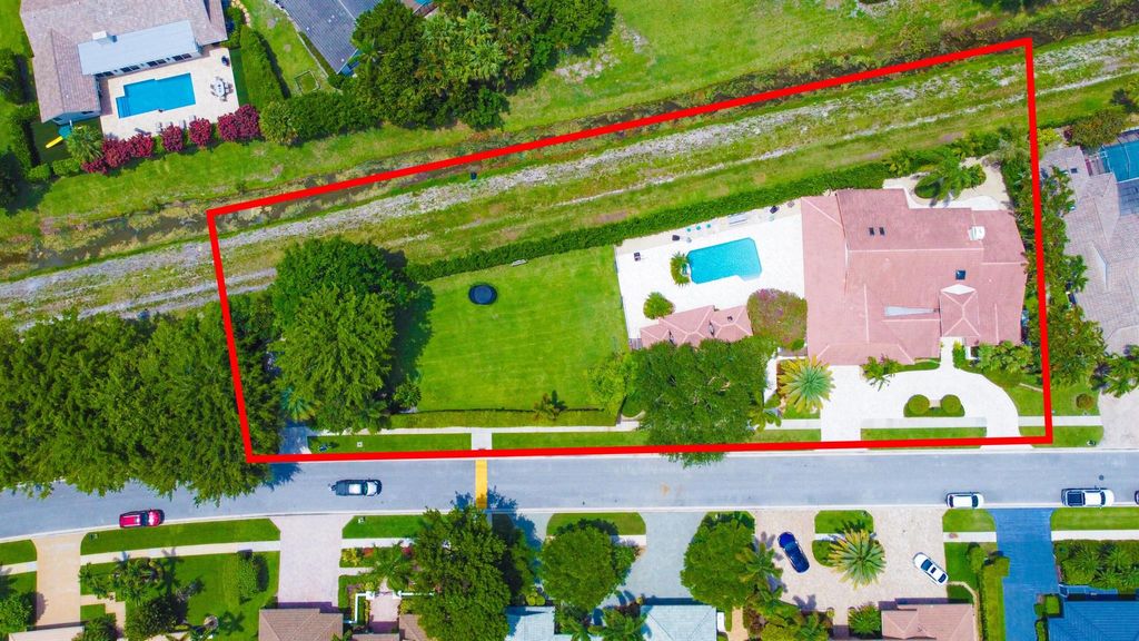 Photo of 7351 Valencia Drive, Boca Raton, FL 33433 (MLS # R11070712)
