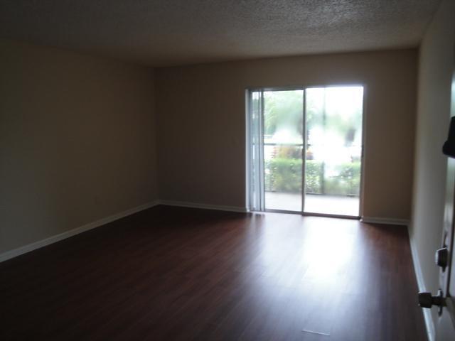 ROYAL POINCIANA CONDO - Residential Lease