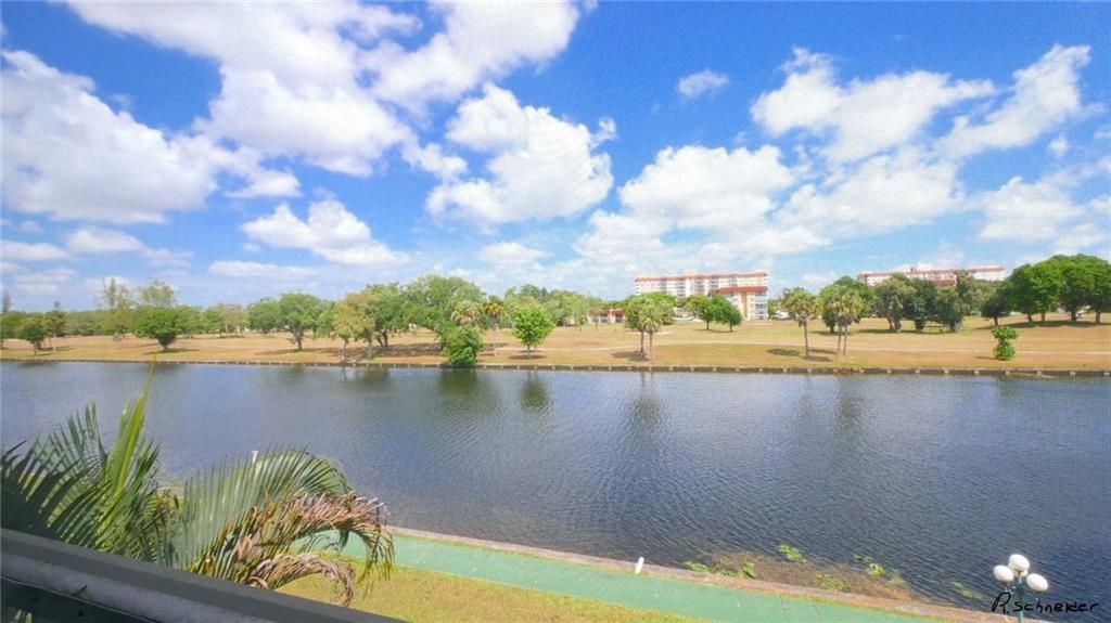 Photo of 3740 Inverrary Dr #3 R, Lauderhill, FL 33319 (MLS # F10277237)