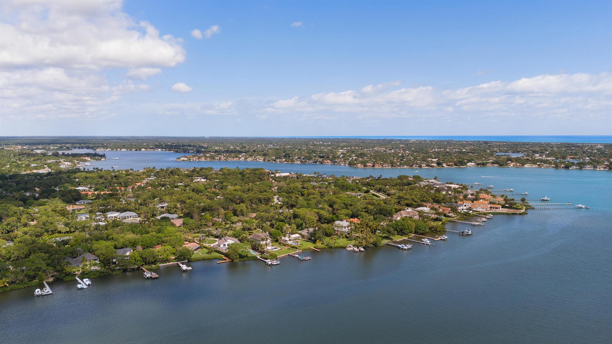 PENNOCK POINT - Land