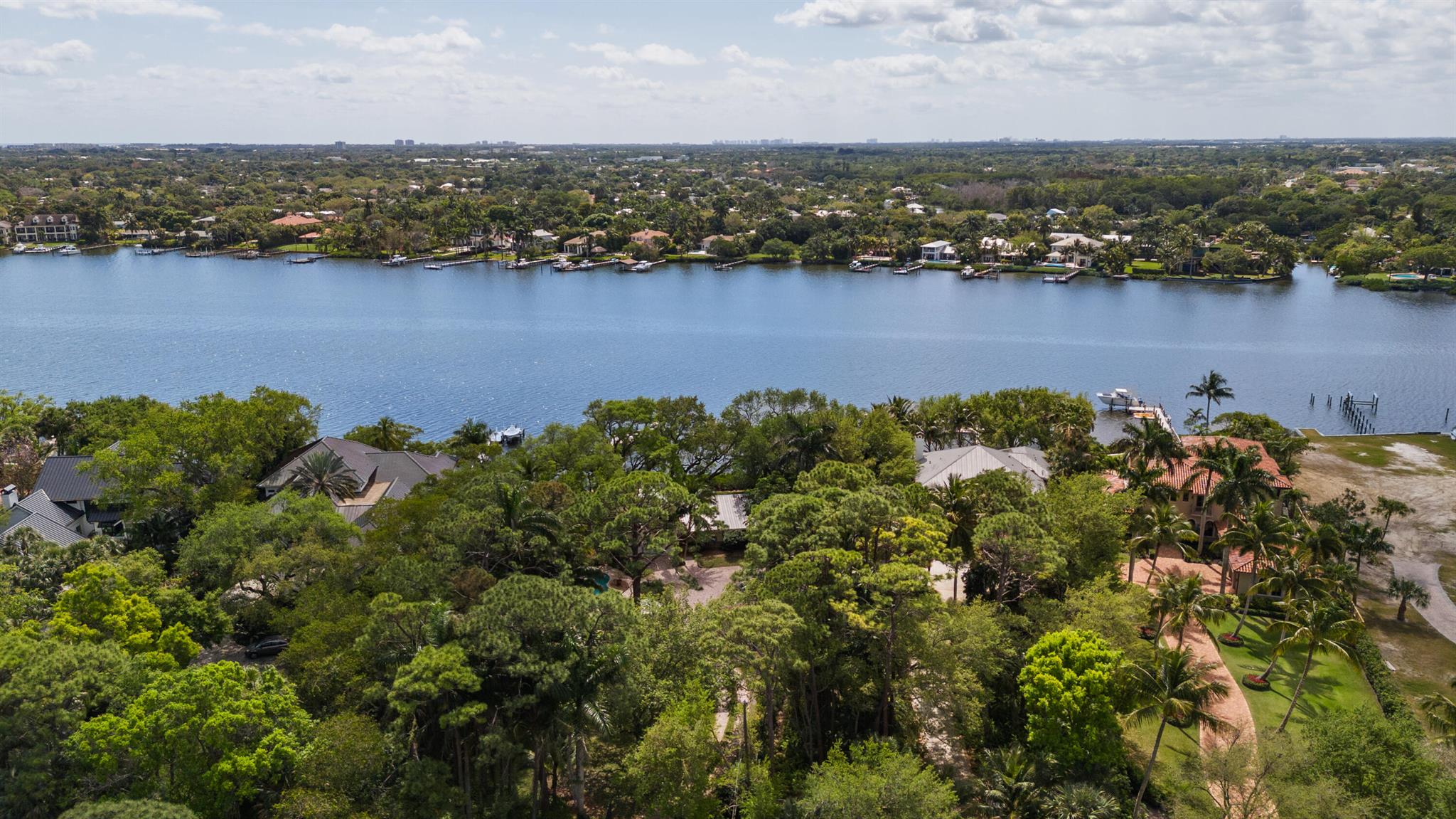 PENNOCK POINT - Land