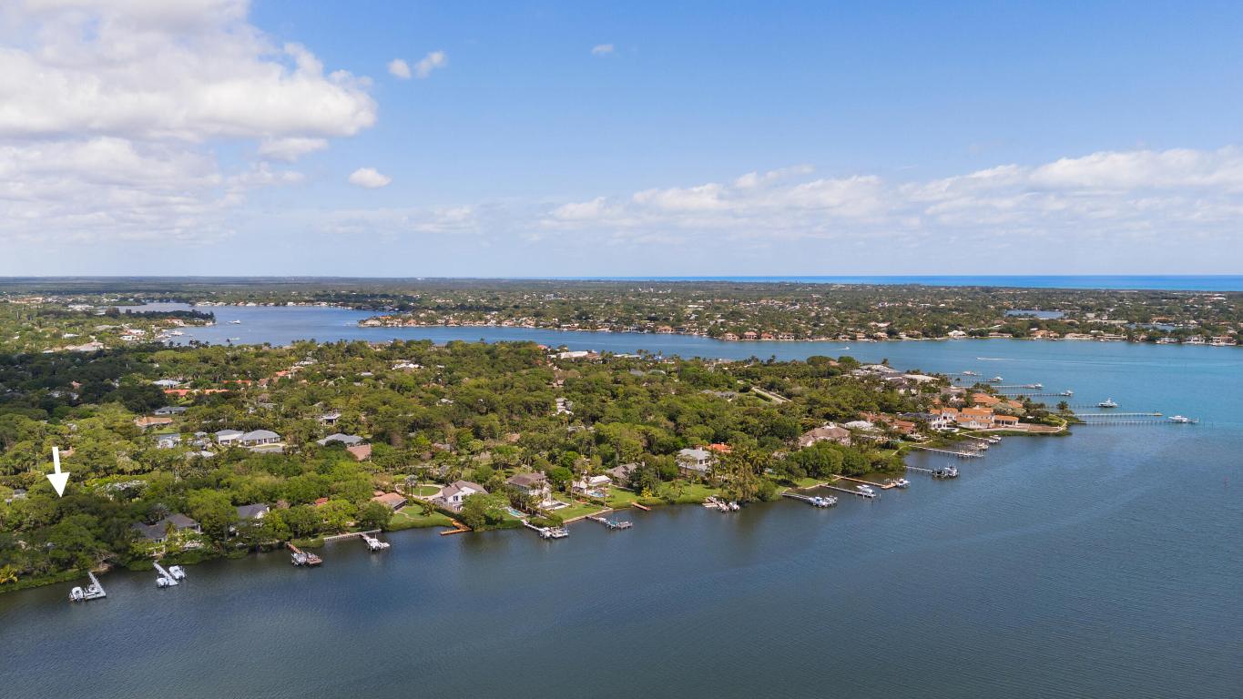 PENNOCK POINT - Land