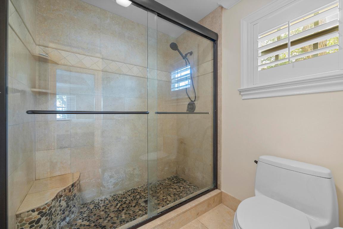 PENNOCK POINT - Land