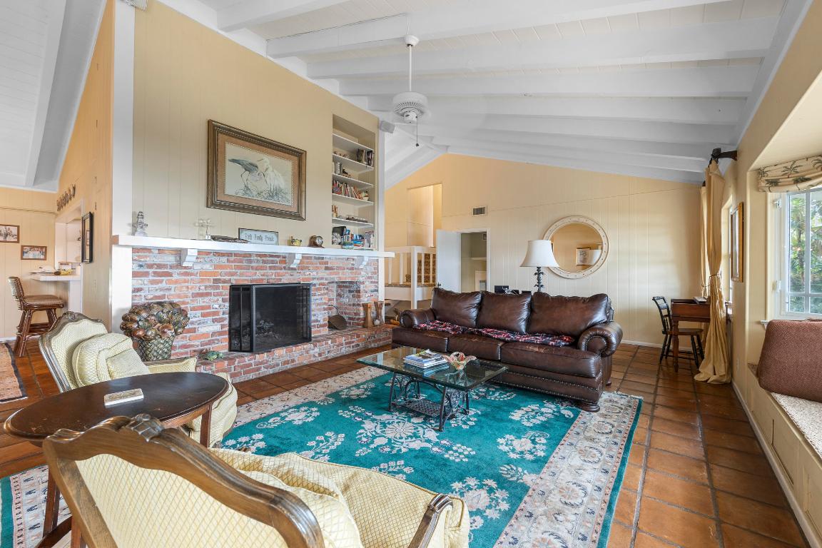 PENNOCK POINT - Land