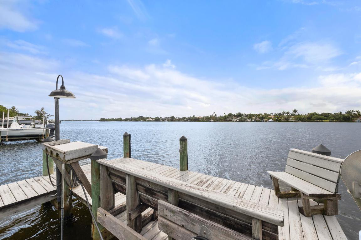 PENNOCK POINT - Land