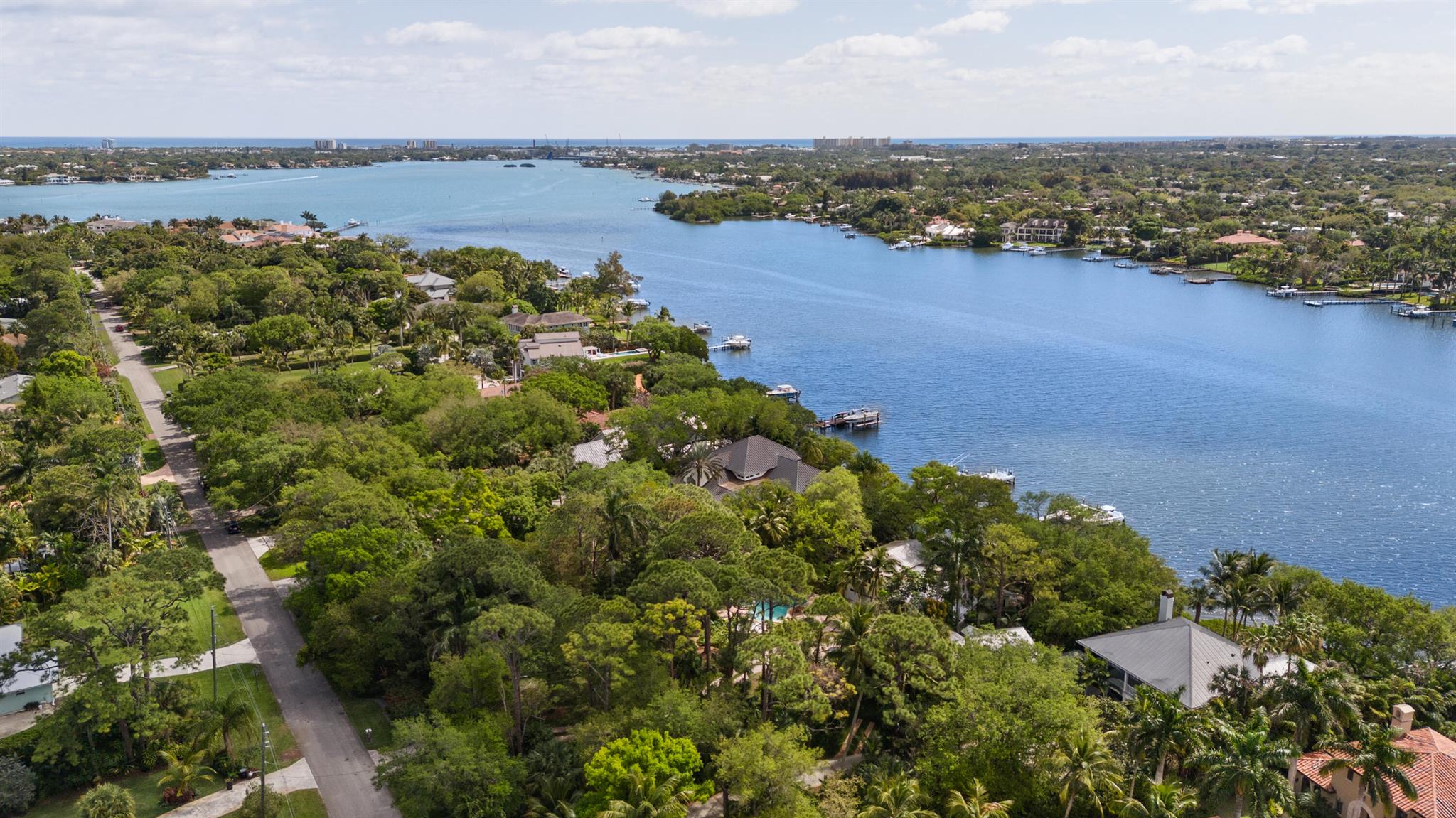 PENNOCK POINT - Land