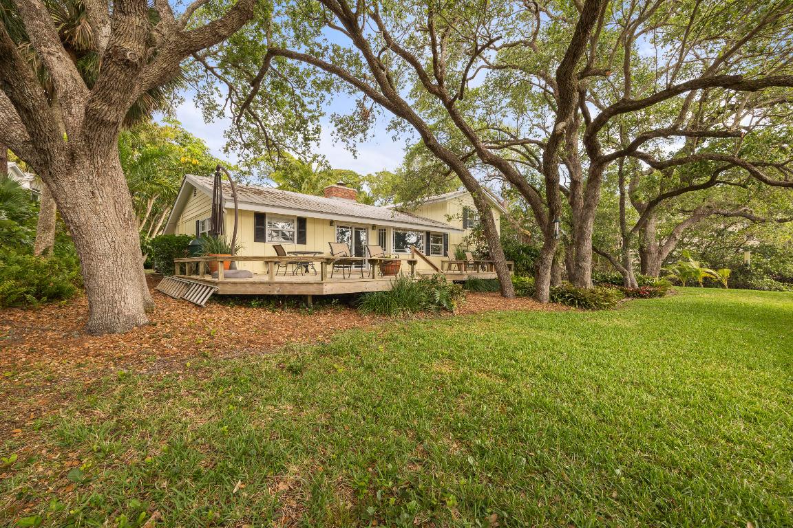 PENNOCK POINT - Land