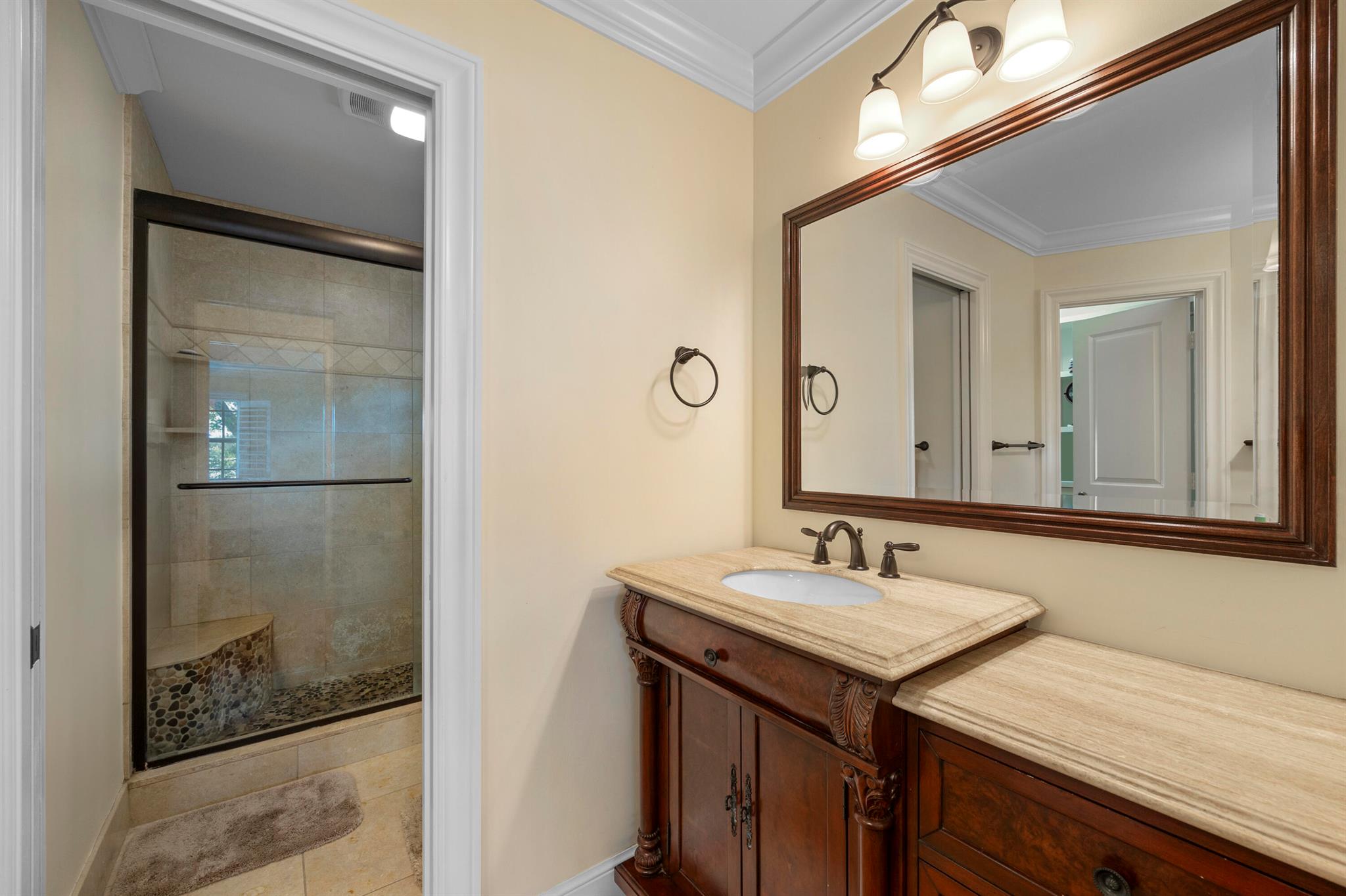 PENNOCK POINT - Land