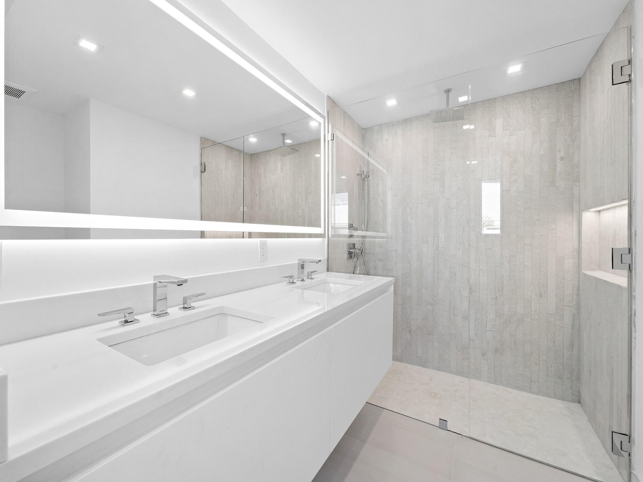 423 Hendricks Isle - Residential