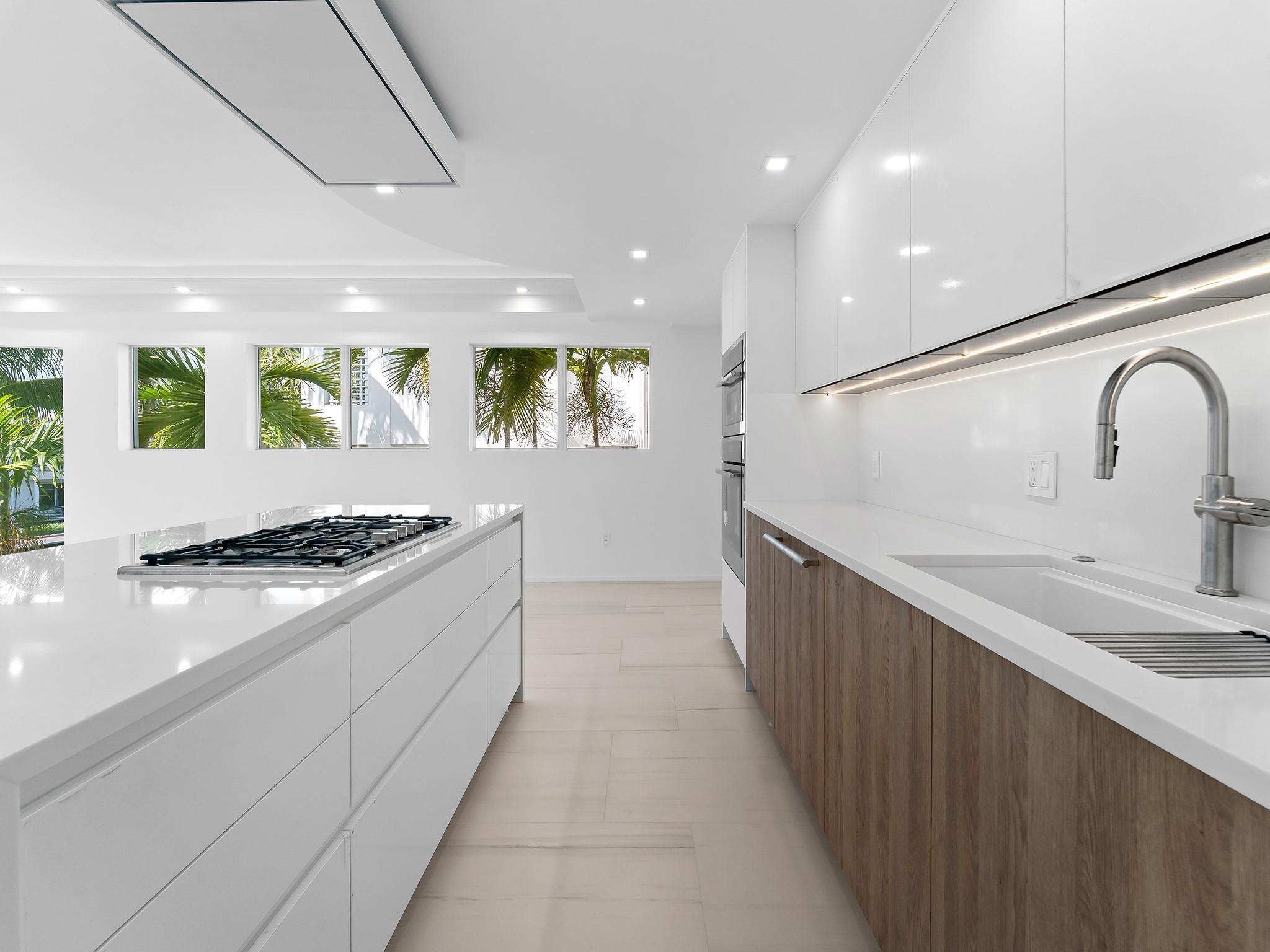 423 Hendricks Isle - Residential