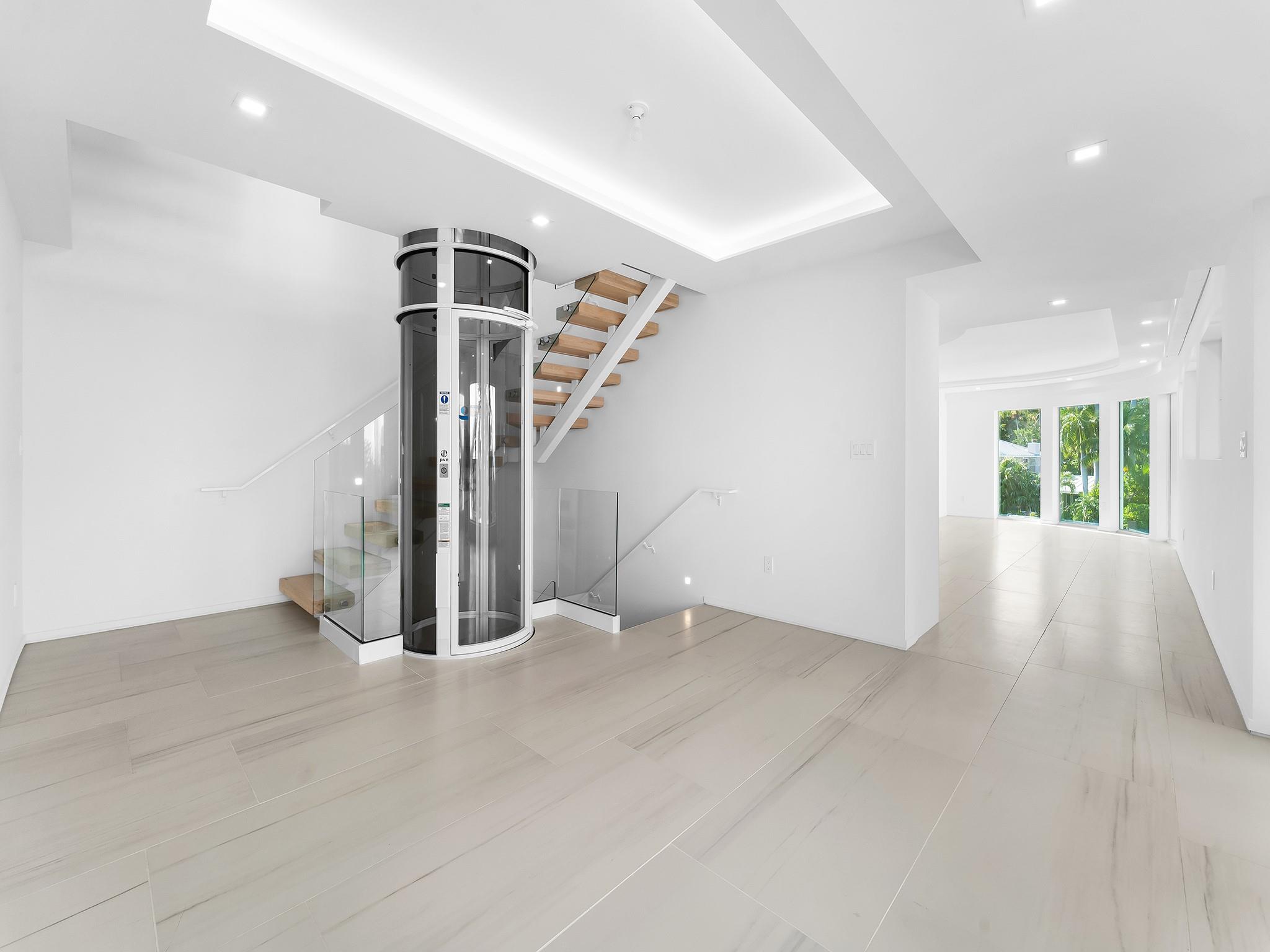 423 Hendricks Isle - Residential