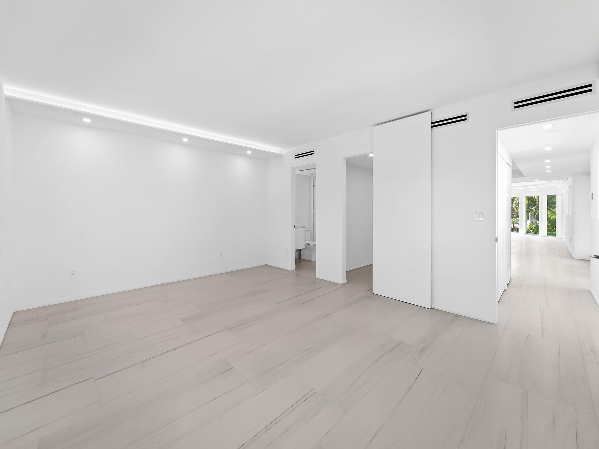 423 Hendricks Isle - Residential