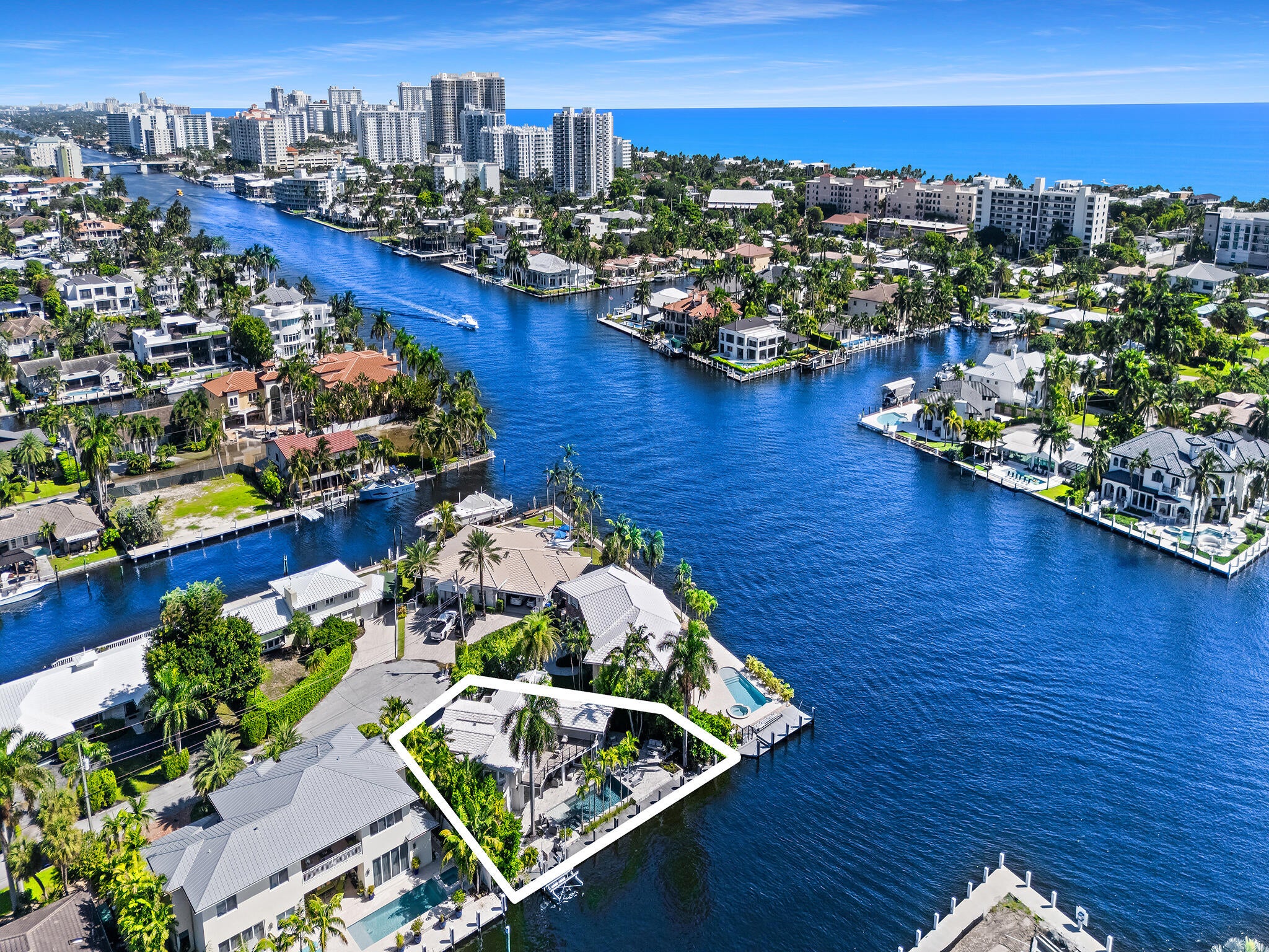 2880 NE 24TH Place, Fort Lauderdale, FL, 33305/$4,895,000 1 2880 NE 24TH Place