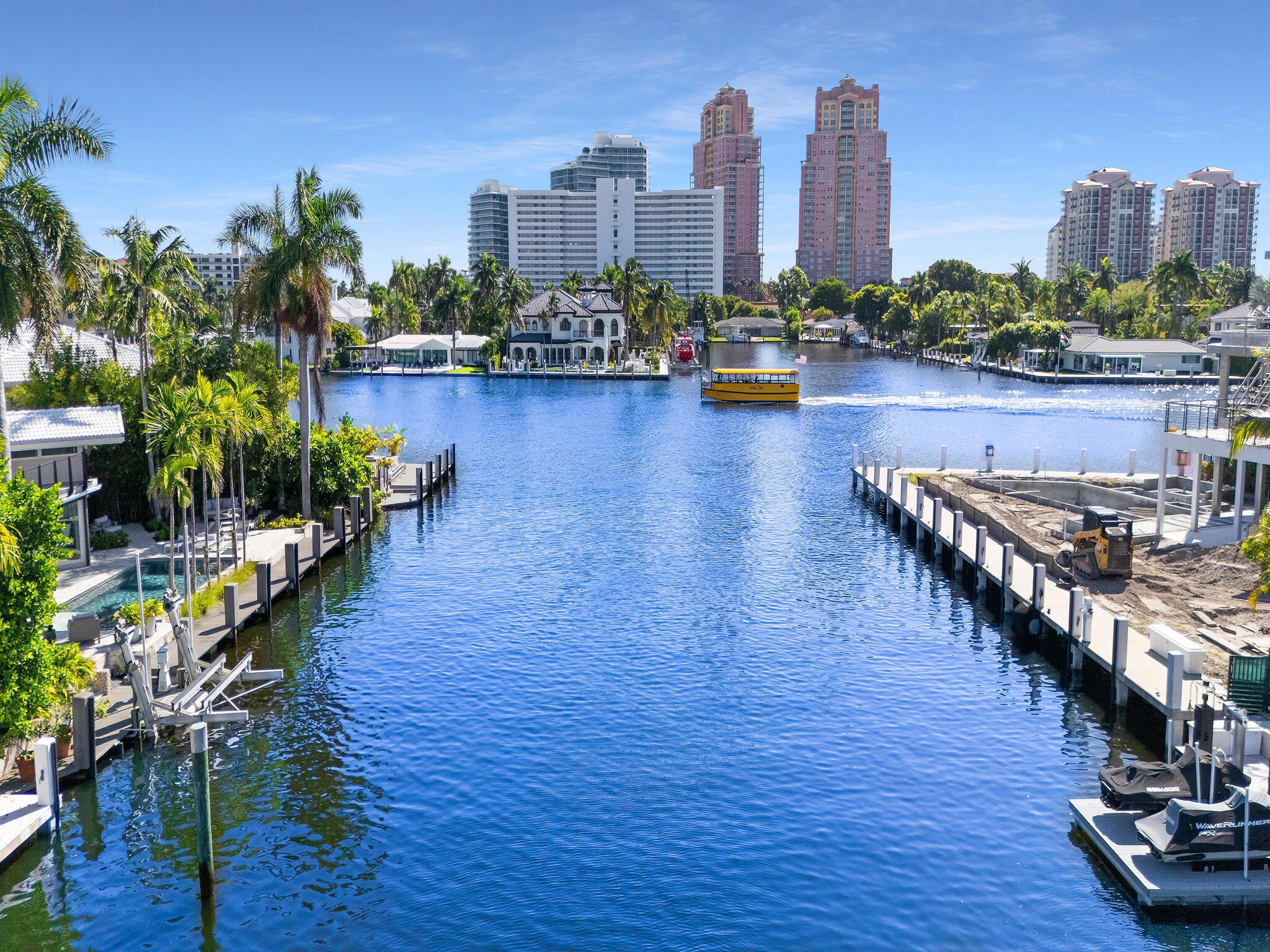 2880 NE 24TH Place, Fort Lauderdale, FL, 33305/$4,895,000 4 2880 NE 24TH Place