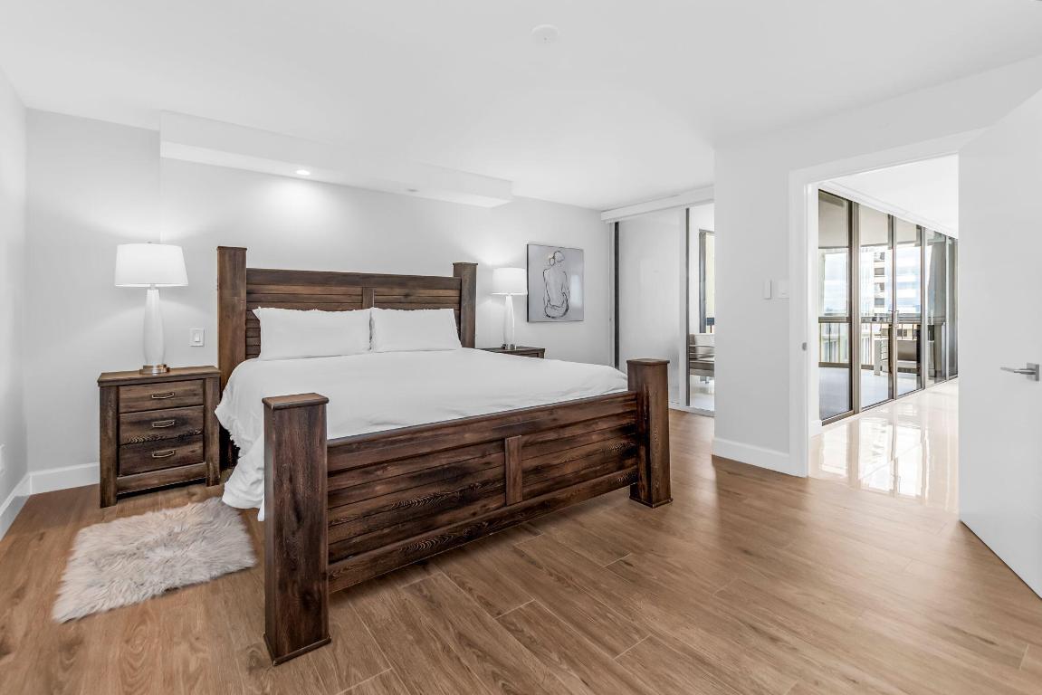 EASTPOINTE CONDO - Residential Lease