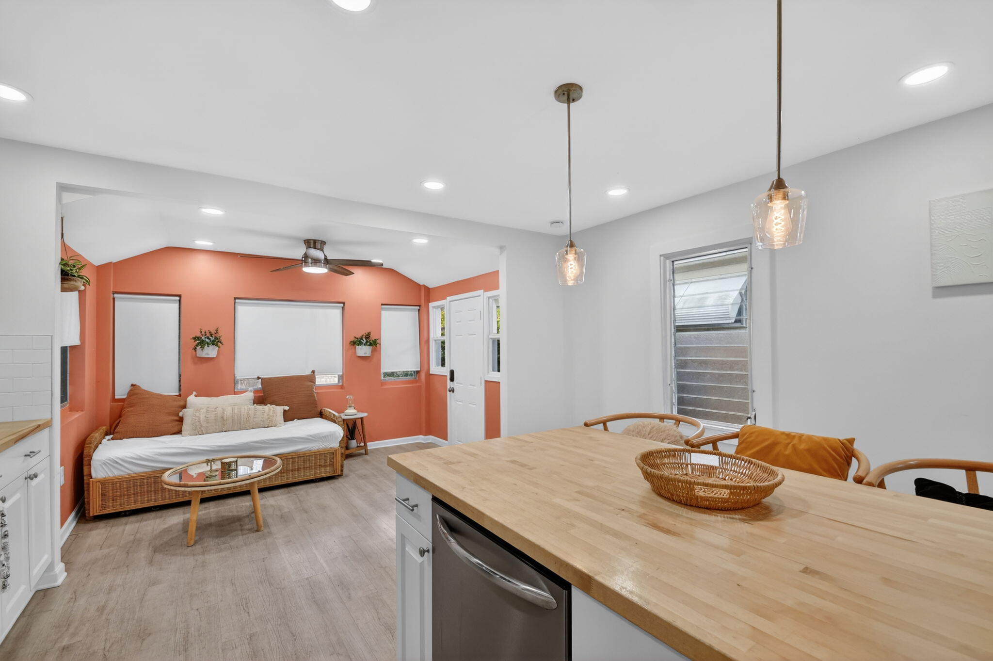 LAKE WORTH TOWN OF - Residential