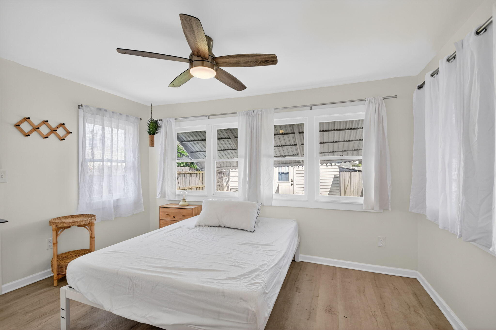 LAKE WORTH TOWN OF - Residential