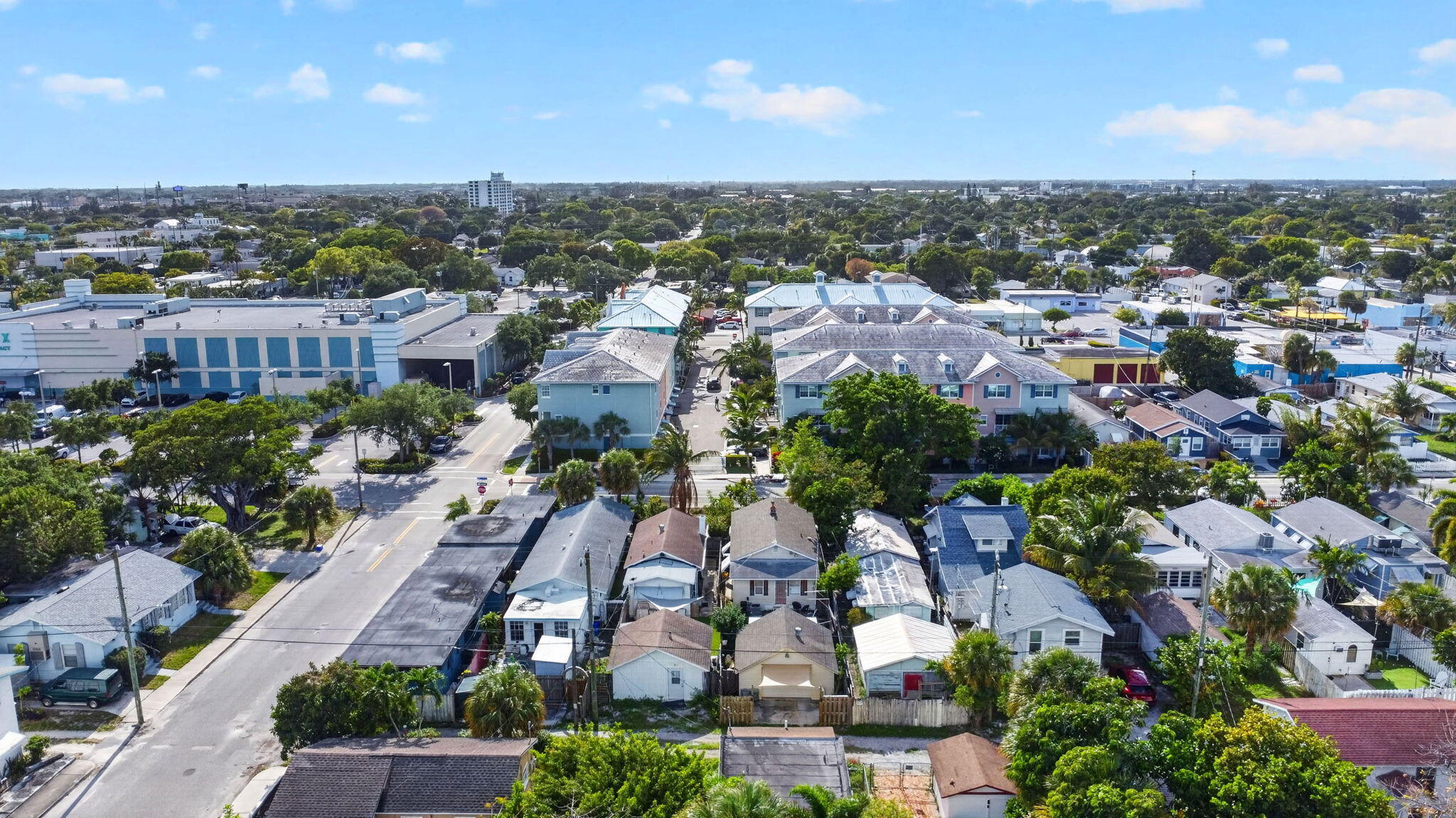 LAKE WORTH TOWN OF - Residential