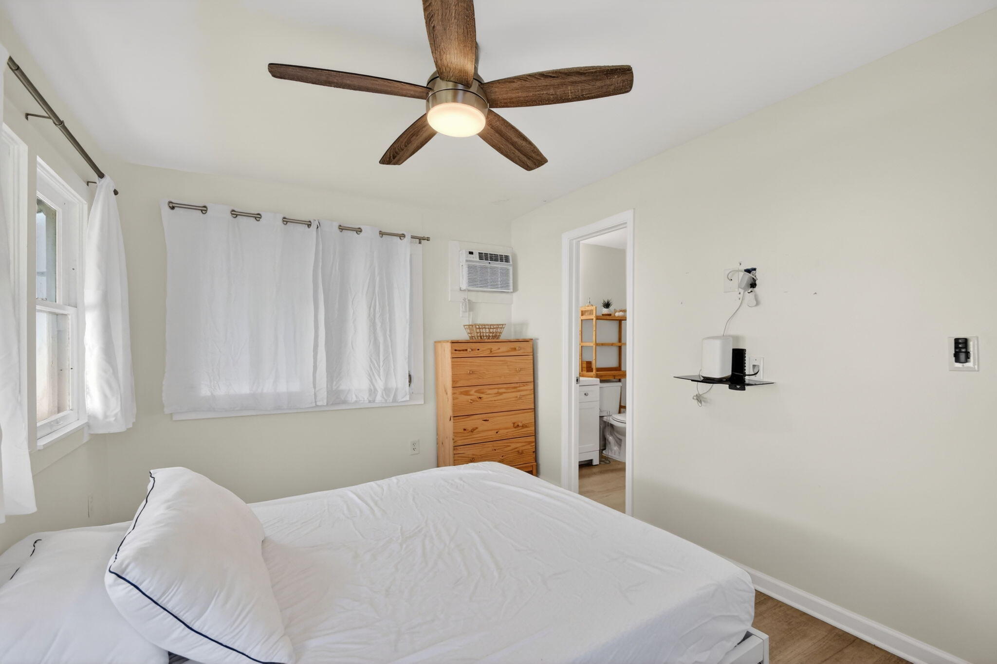 LAKE WORTH TOWN OF - Residential