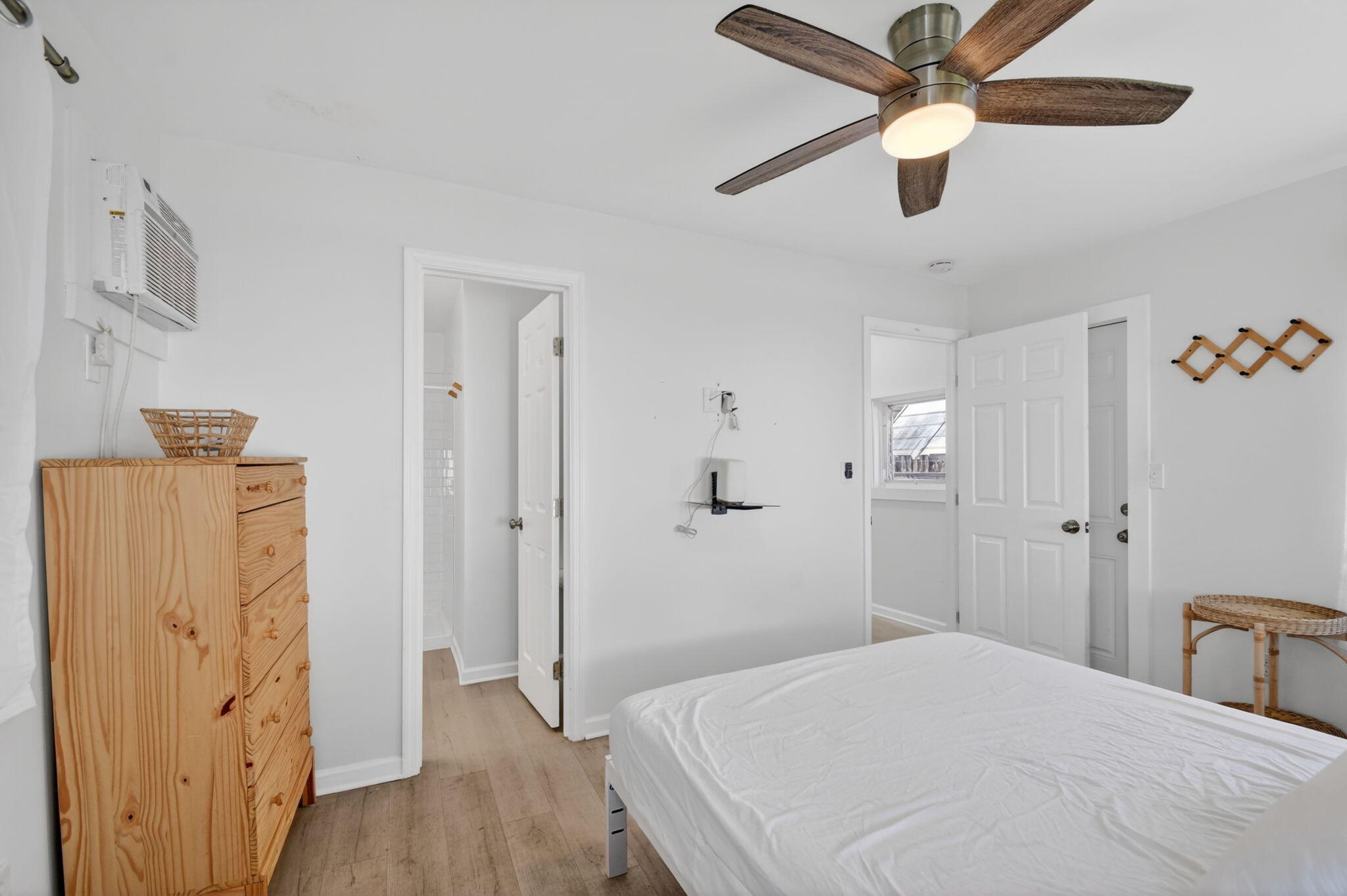 LAKE WORTH TOWN OF - Residential