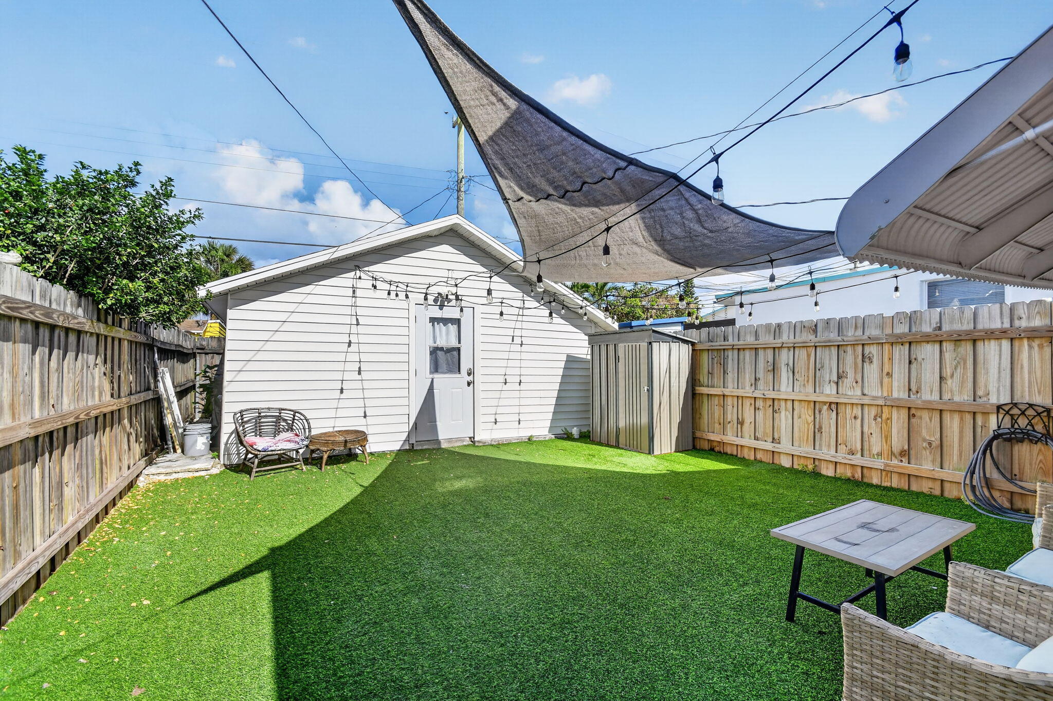 LAKE WORTH TOWN OF - Residential