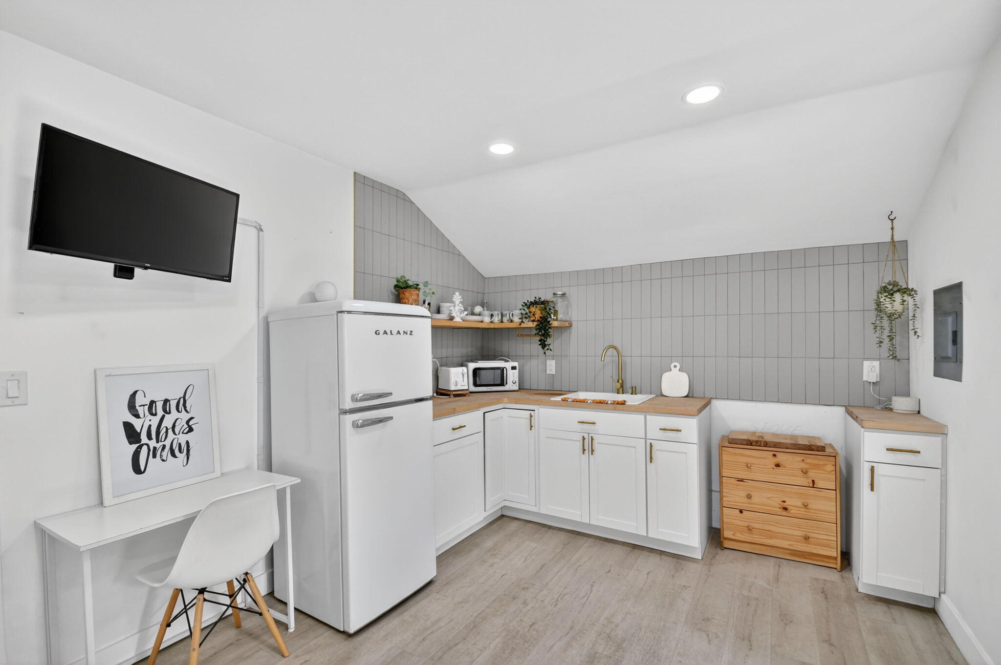 LAKE WORTH TOWN OF - Residential