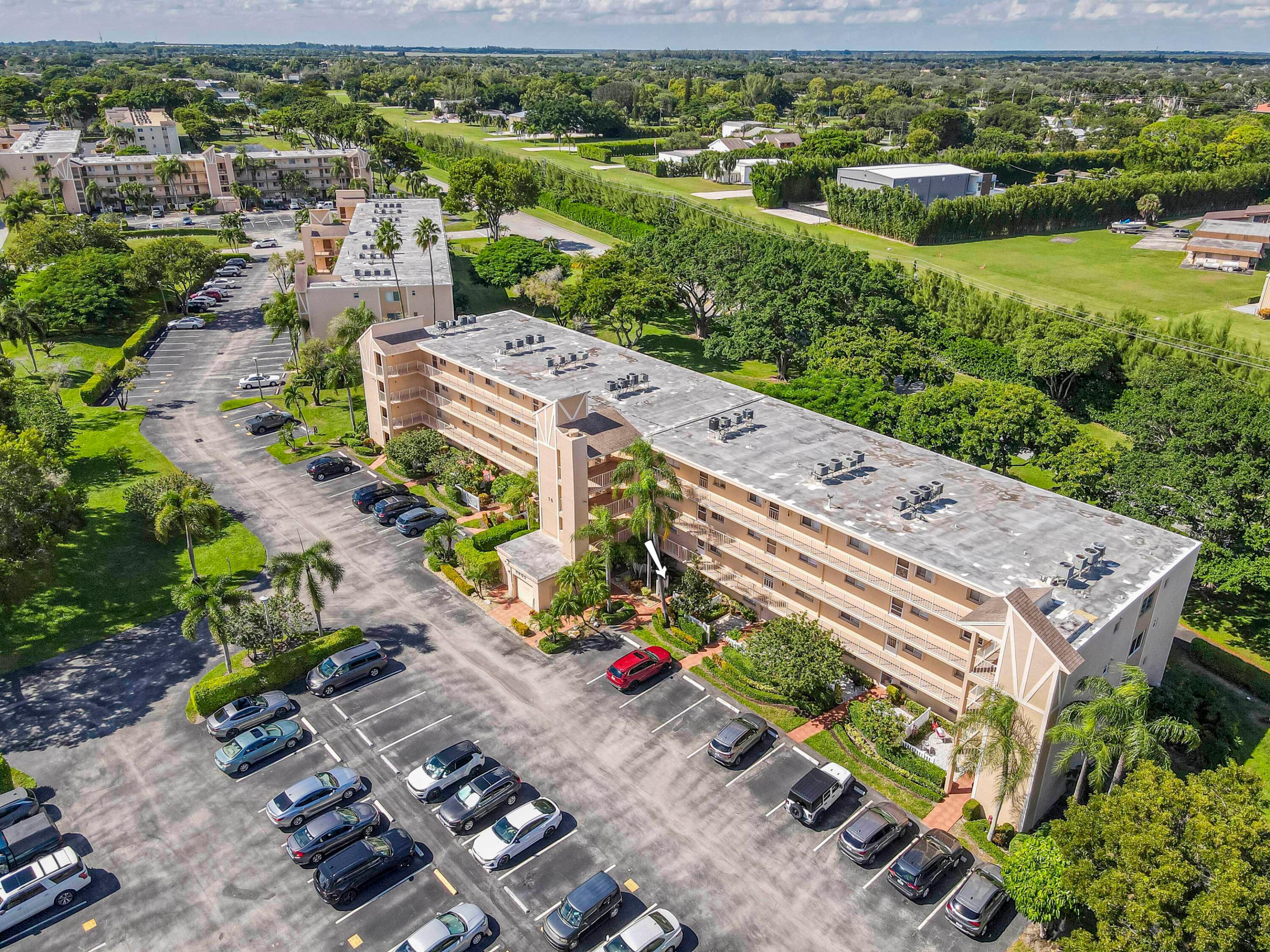 HUNTINGTON LAKES SEC TWO CONDOS - Residential Lease