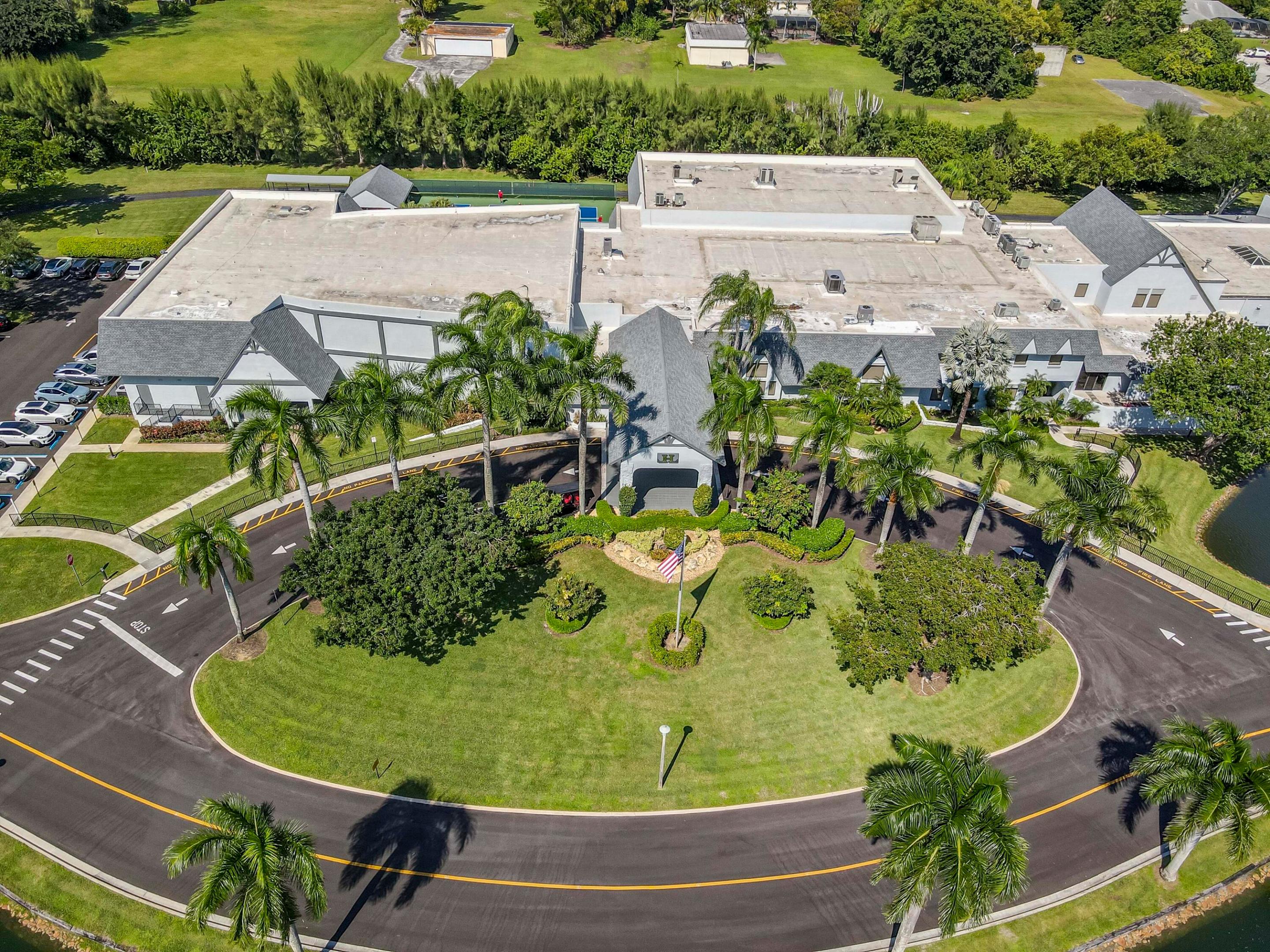 HUNTINGTON LAKES SEC TWO CONDOS - Residential Lease