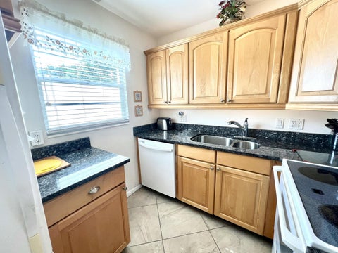 Tiny photo for 328 Farnham P, Deerfield Beach, FL 33442 (MLS # B26007211)