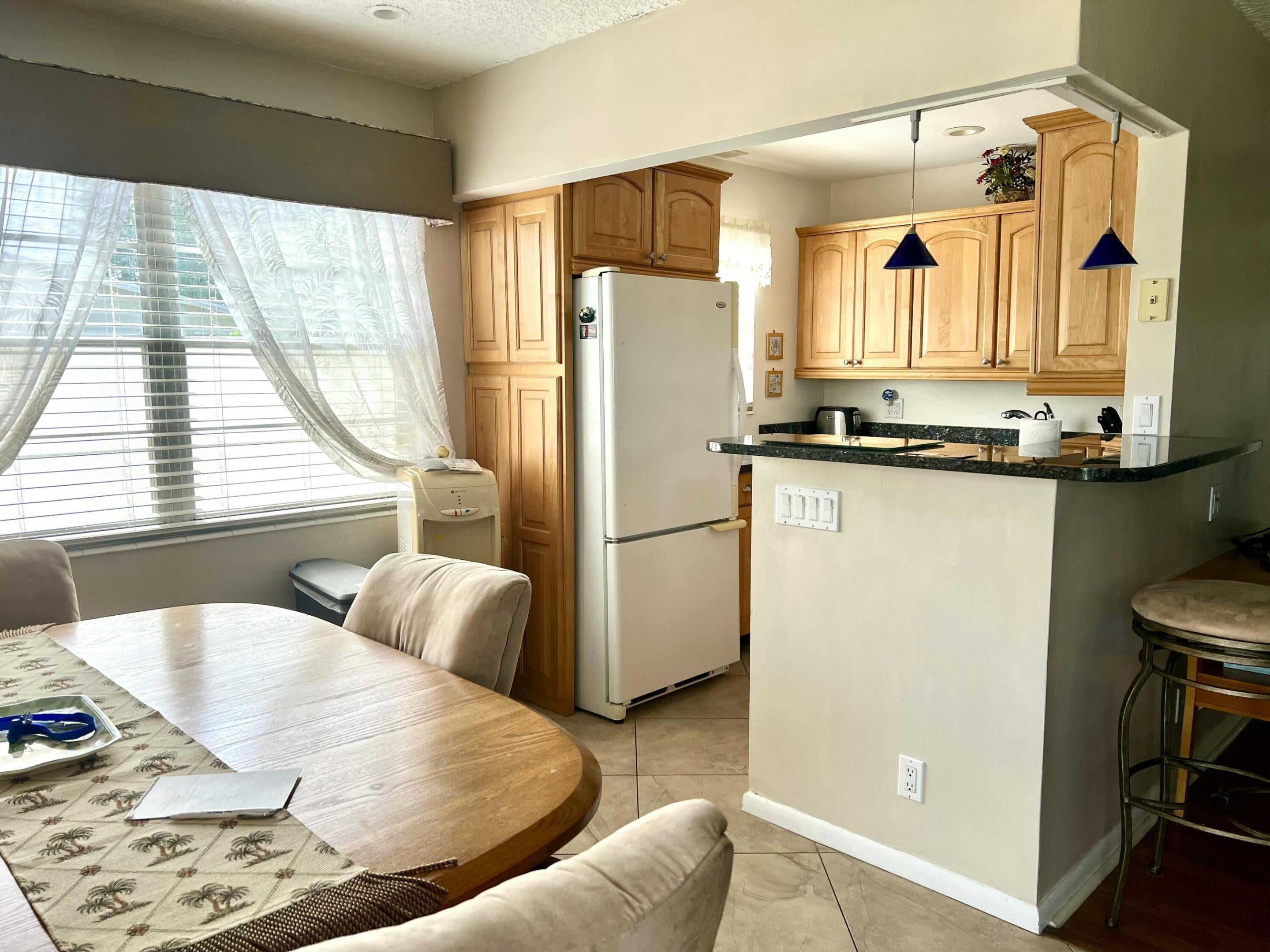 328 Farnham P