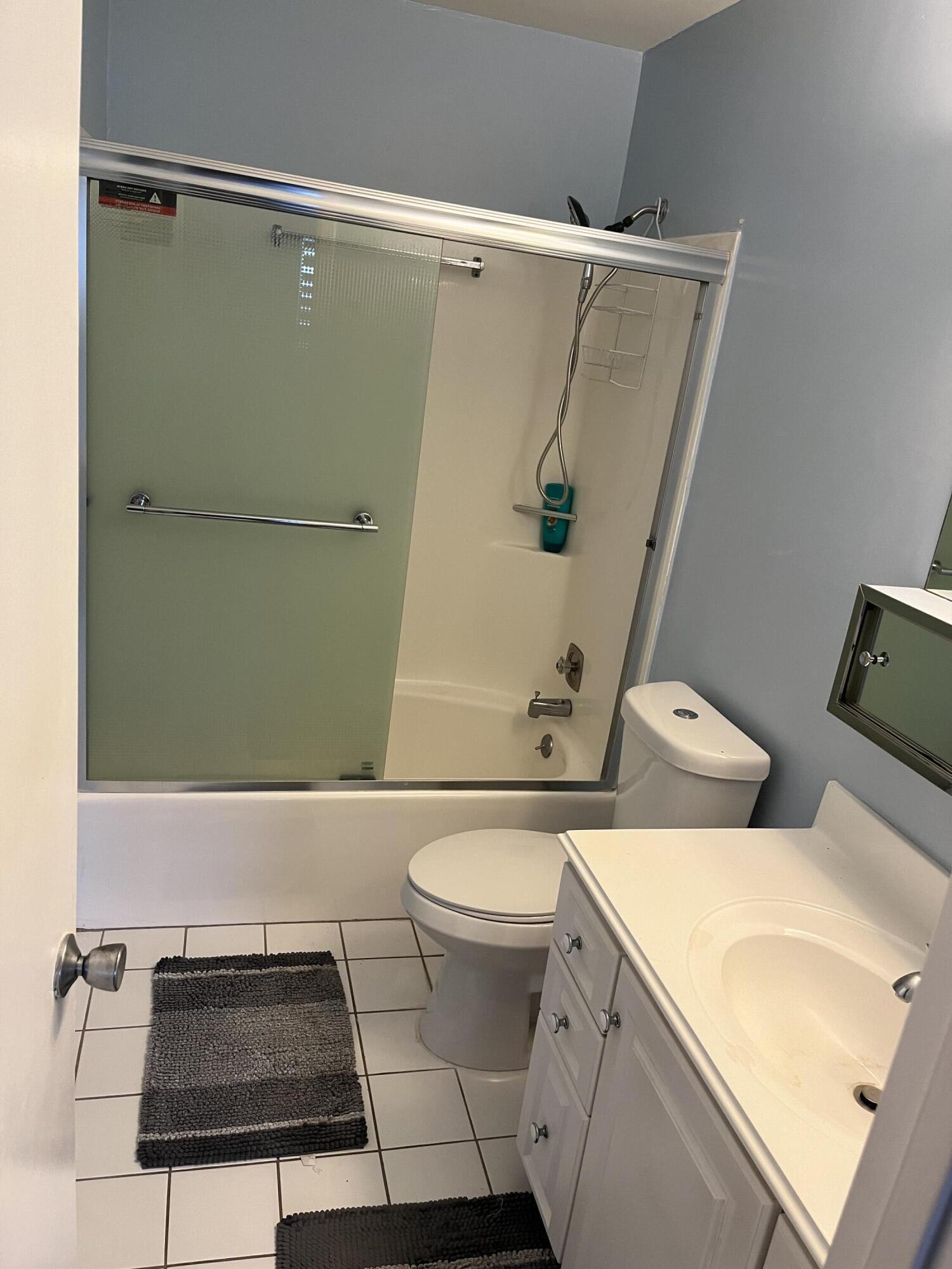 GOLDEN LAKES VILLAGE CONDO 1 THRU 13-A - Residential Lease