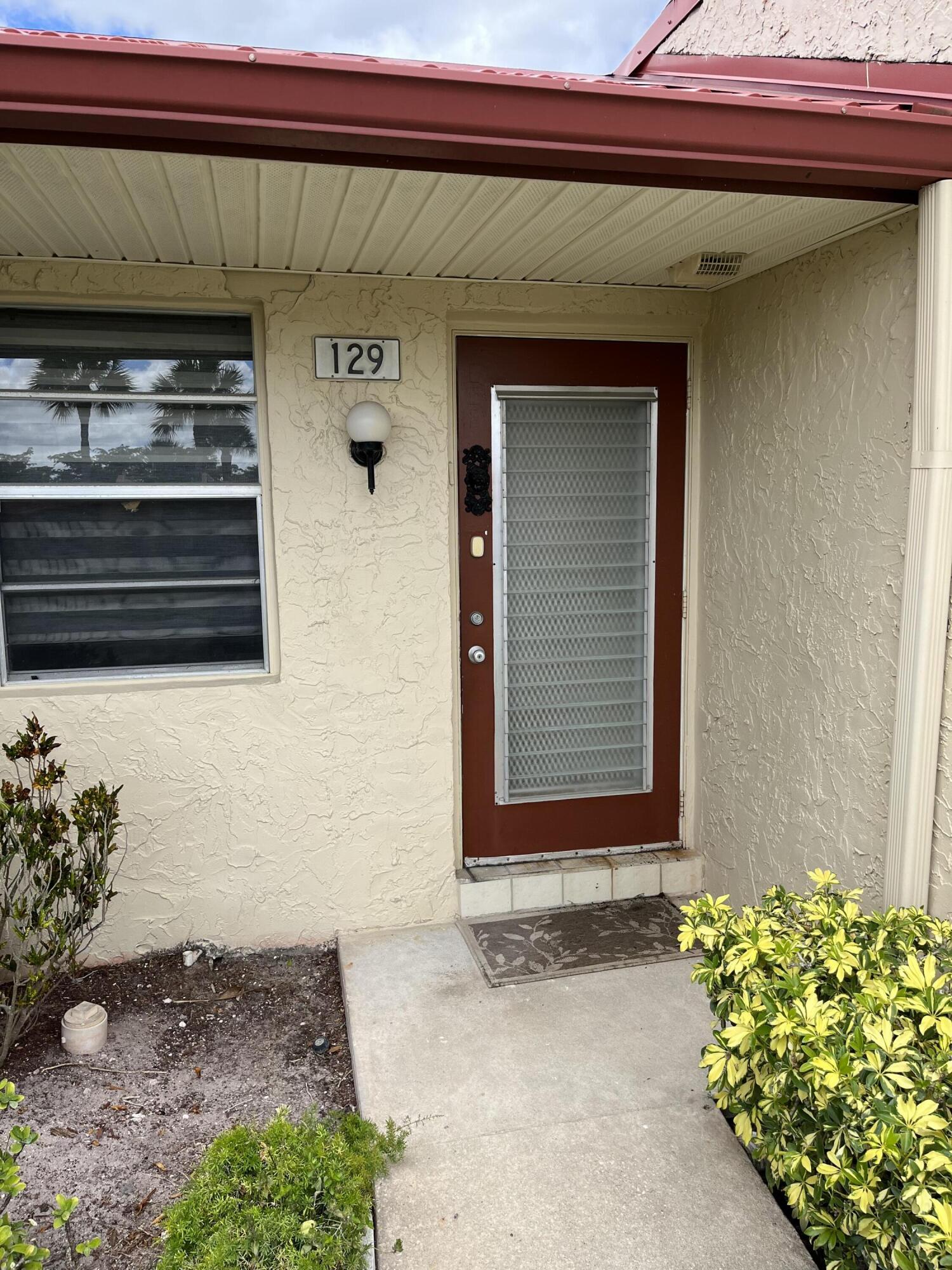 GOLDEN LAKES VILLAGE CONDO 1 THRU 13-A - Residential Lease