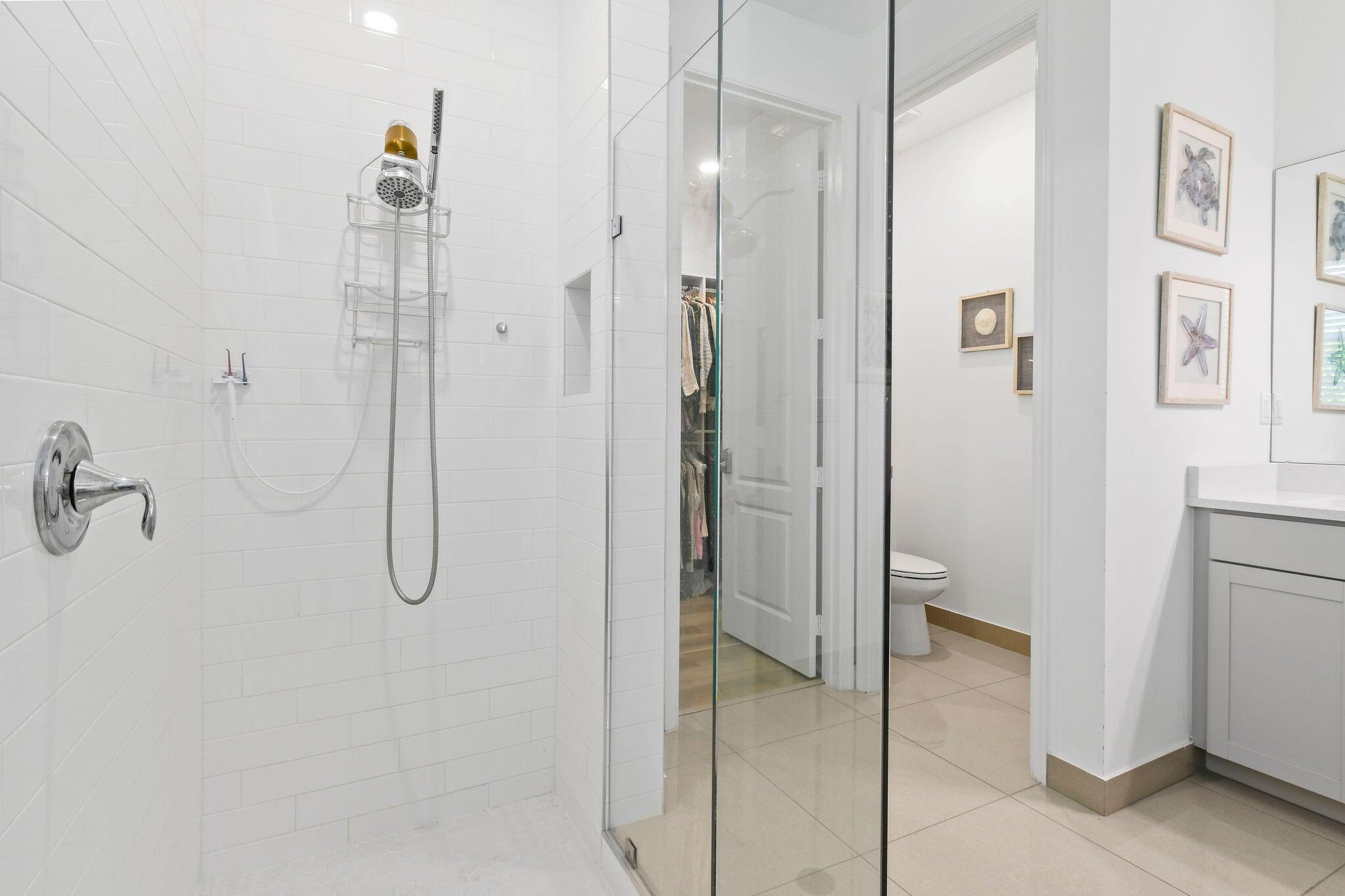 CRESTWOOD NORTH - Residential