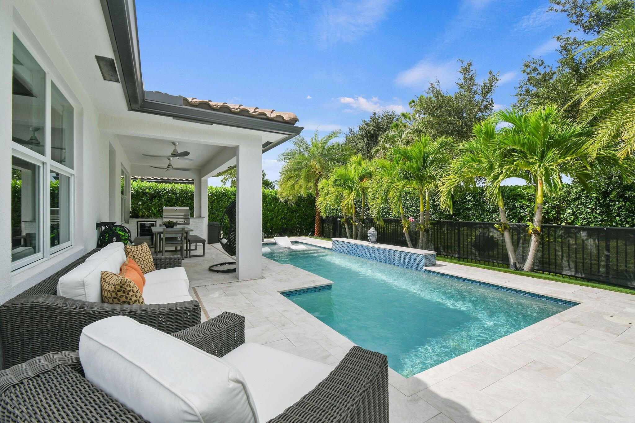 CRESTWOOD NORTH - Residential