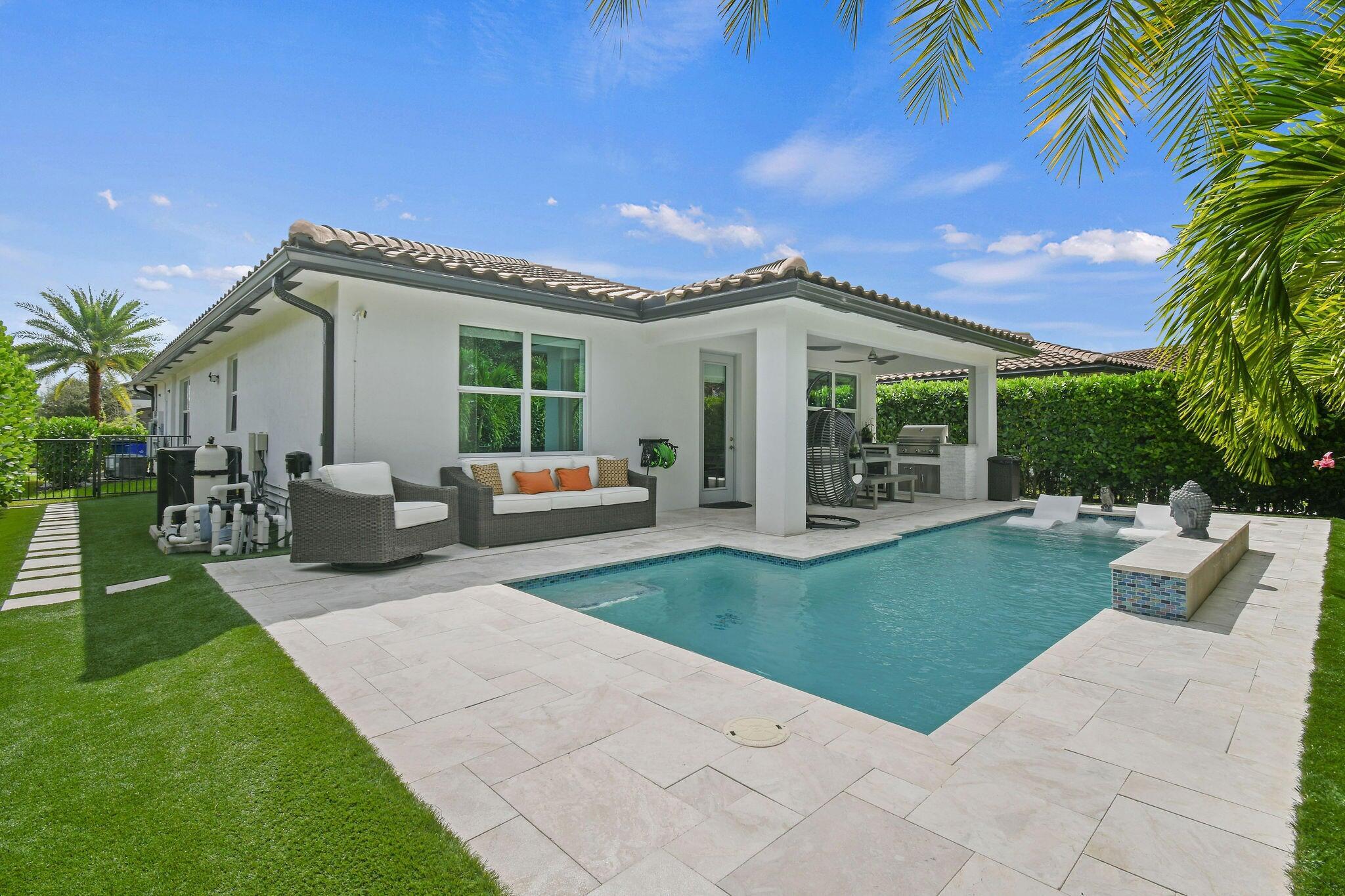 CRESTWOOD NORTH - Residential