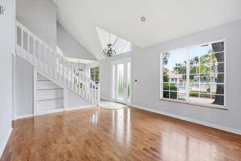 Tiny photo for 207 Woodsmuir Court, Palm Beach Gardens, FL 33418 (MLS # B26054408)