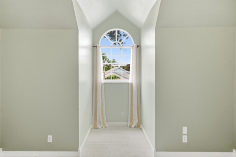 Tiny photo for 207 Woodsmuir Court, Palm Beach Gardens, FL 33418 (MLS # B26054408)