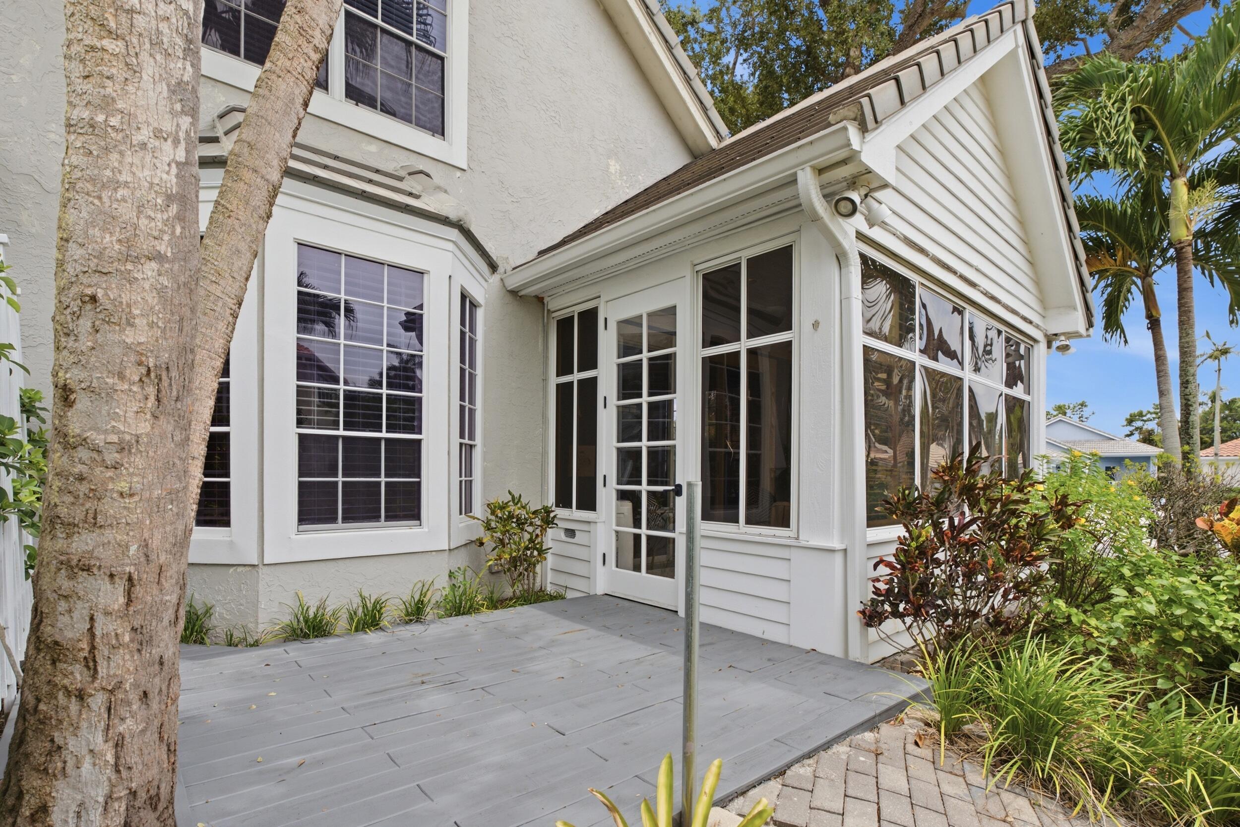 207 Woodsmuir Court