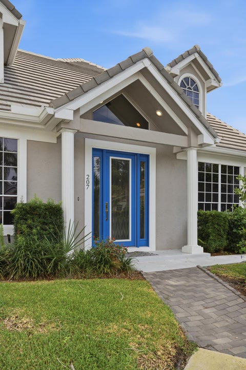 Tiny photo for 207 Woodsmuir Court, Palm Beach Gardens, FL 33418 (MLS # B26054408)