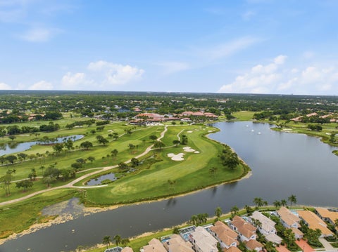 Tiny photo for 207 Woodsmuir Court, Palm Beach Gardens, FL 33418 (MLS # B26054408)