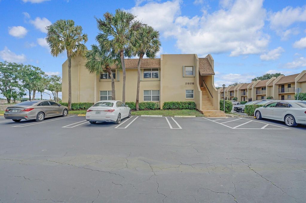 Photo of 2825 SW 22nd Avenue #2030, Delray Beach, FL 33445 (MLS # R10980486)