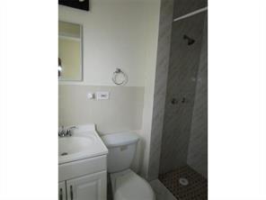 Lauder Del Mar 7-30 B - Residential Lease