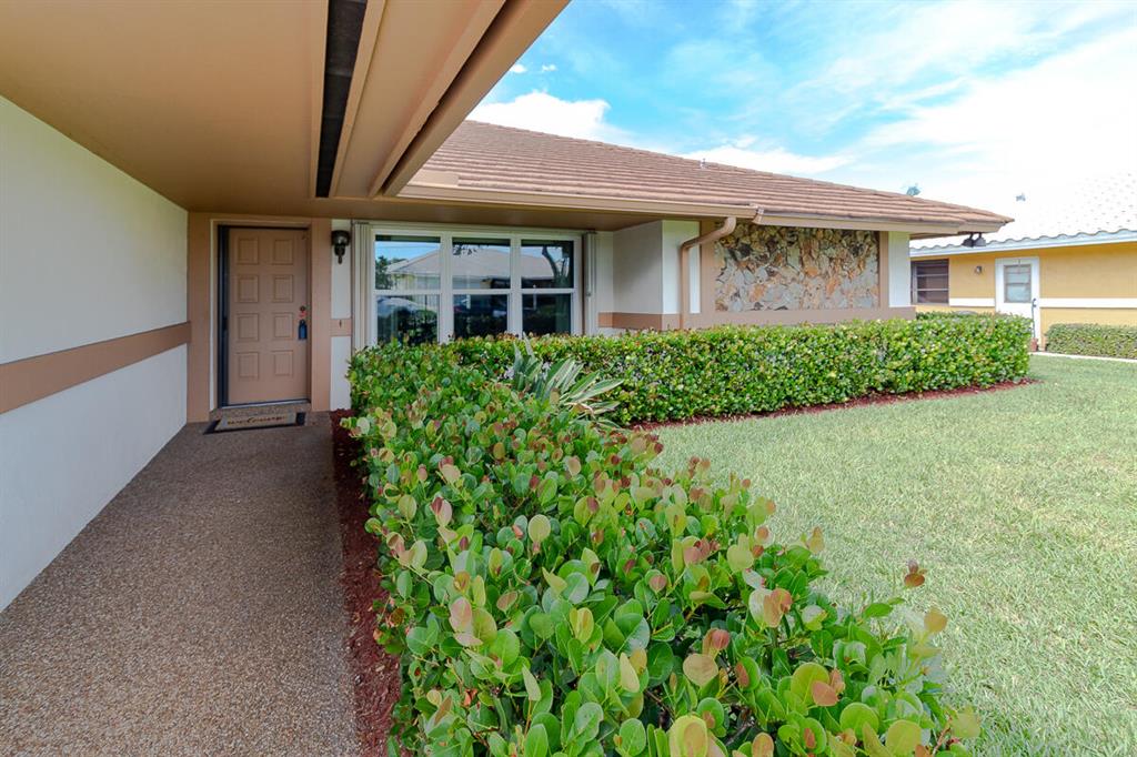 COUNTRY CLUB COVE - Residential