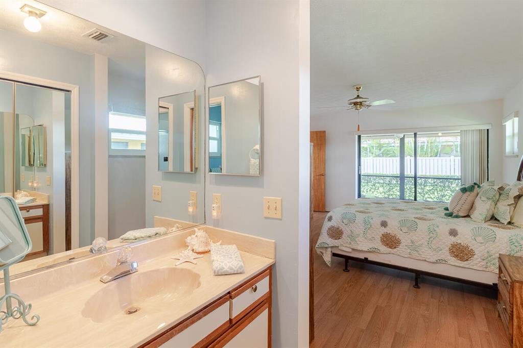 COUNTRY CLUB COVE - Residential