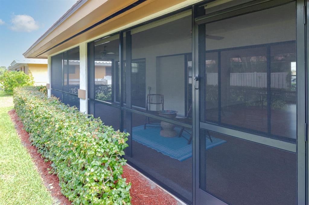 COUNTRY CLUB COVE - Residential