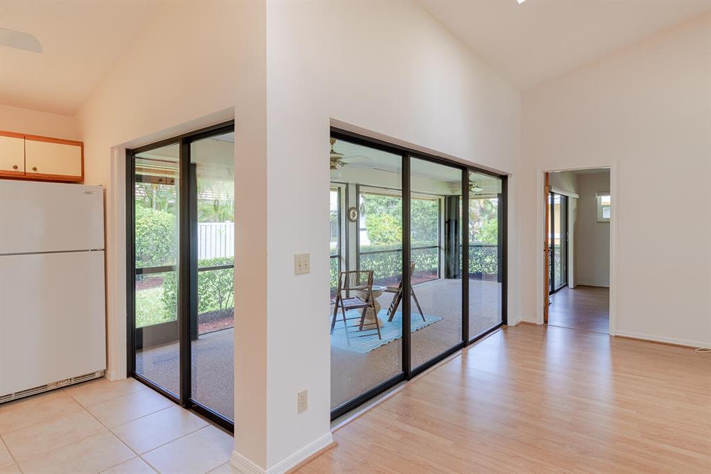 COUNTRY CLUB COVE - Residential