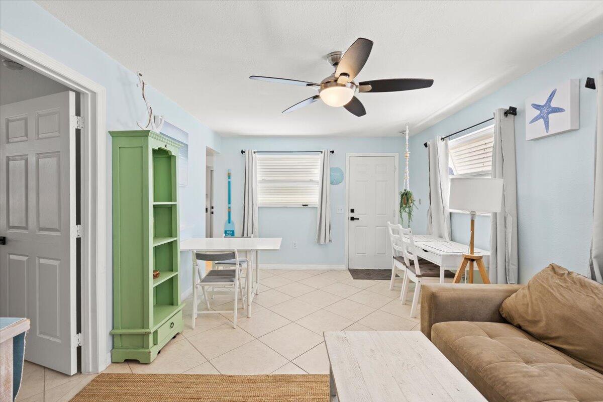 LAKE WORTH TOWN OF - Residential