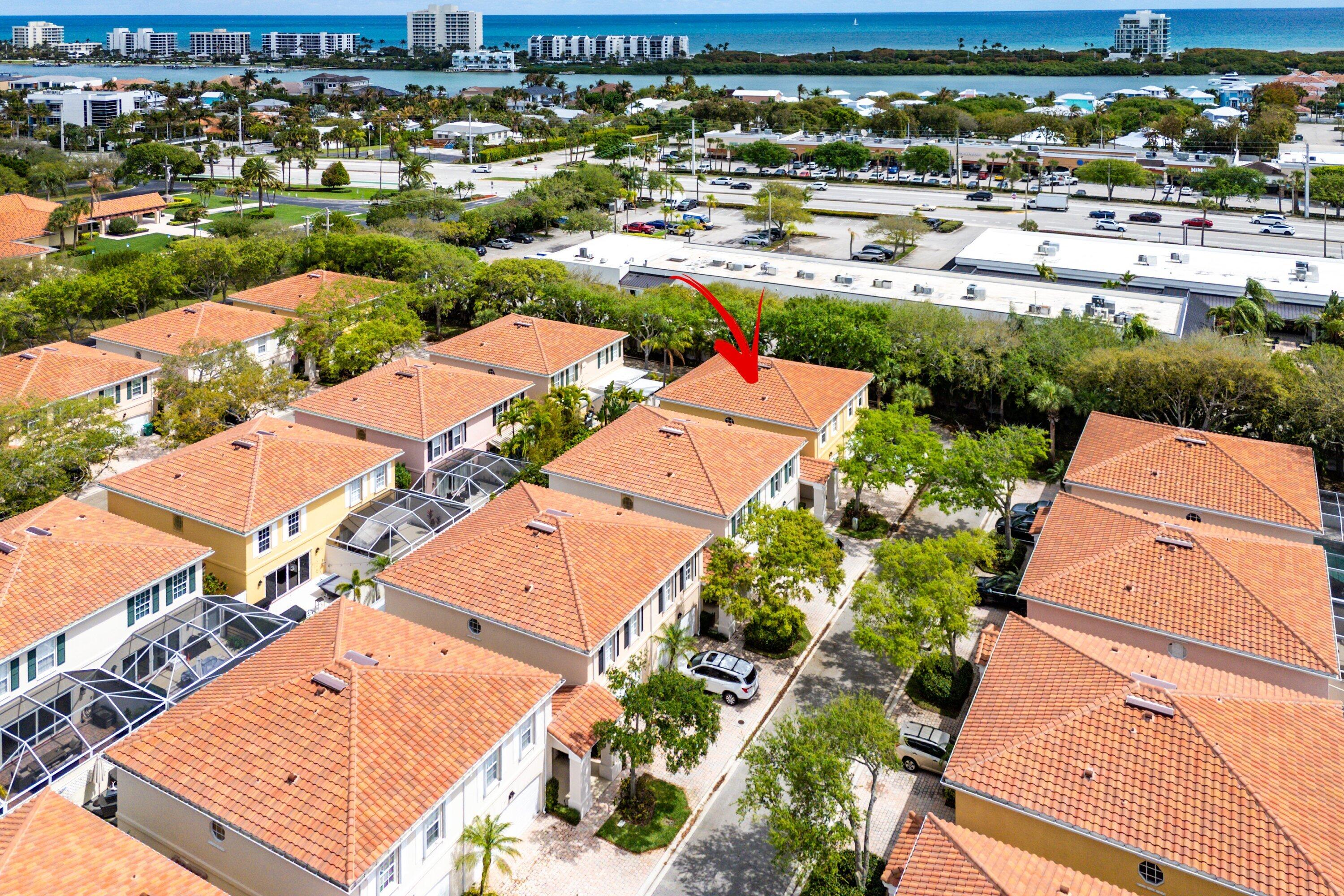 TEQUESTA OAKS - Residential